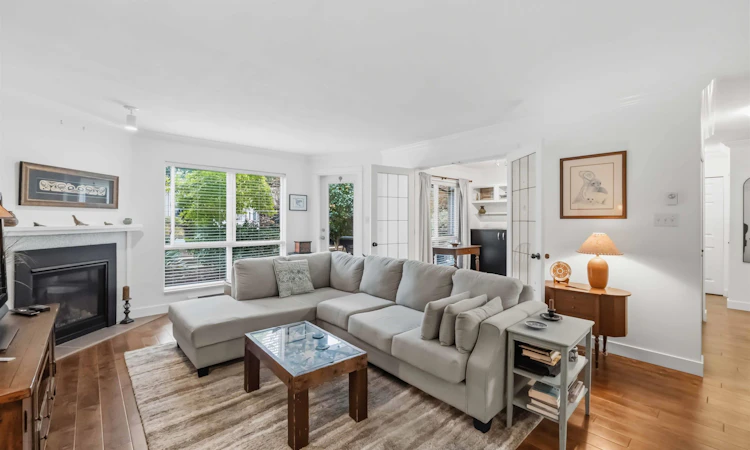 107-15875 Marine Drive