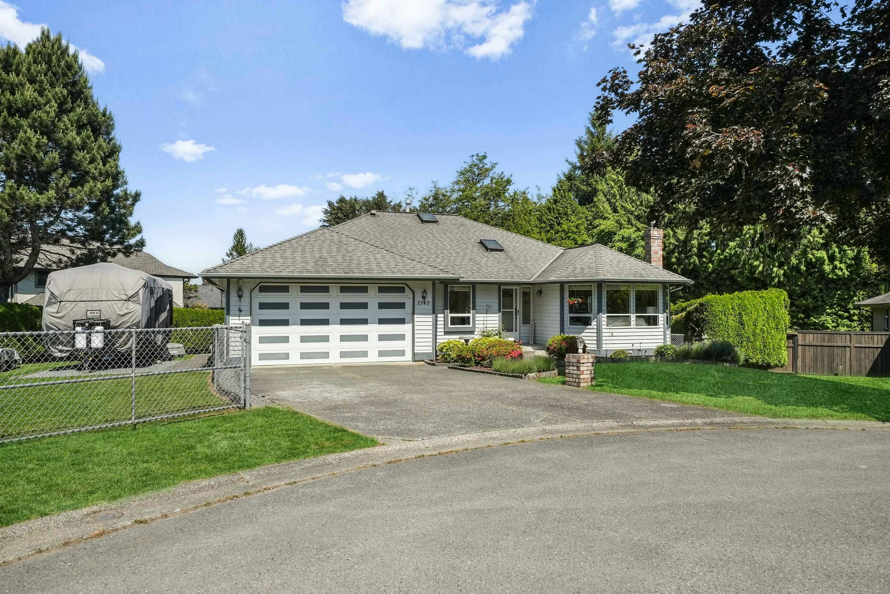 5742 190 Street, Surrey, BC, V3S 7M5