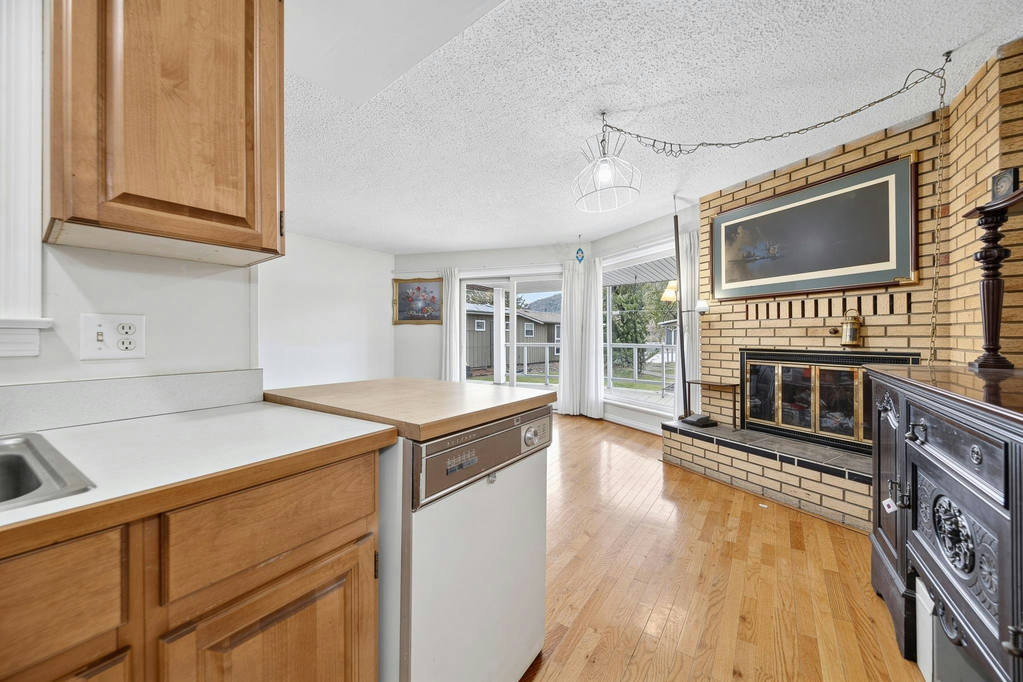 216 First Avenue - 2