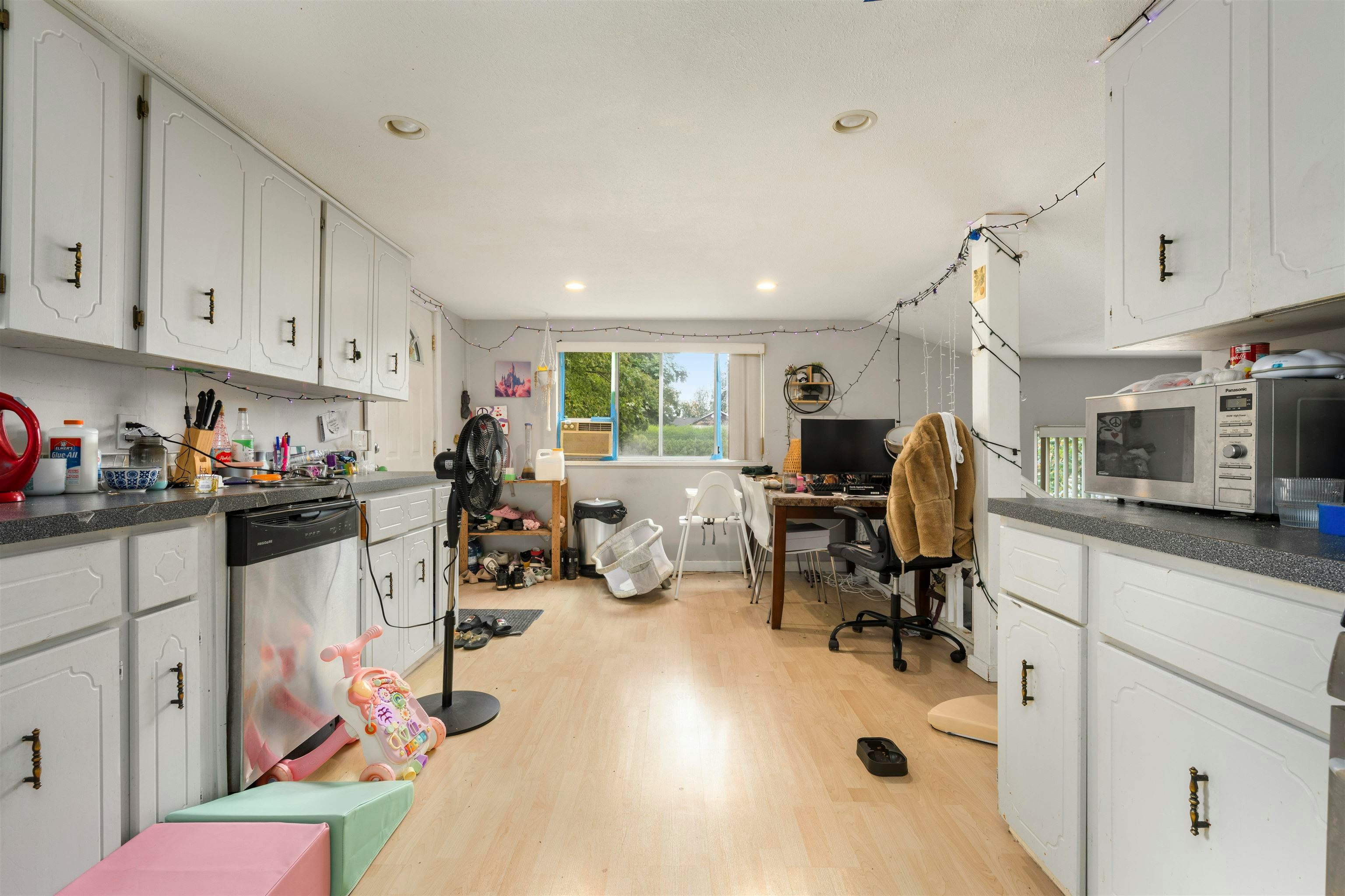 12116 Laity Street, Maple Ridge, BC, V2X 5A8 - 20