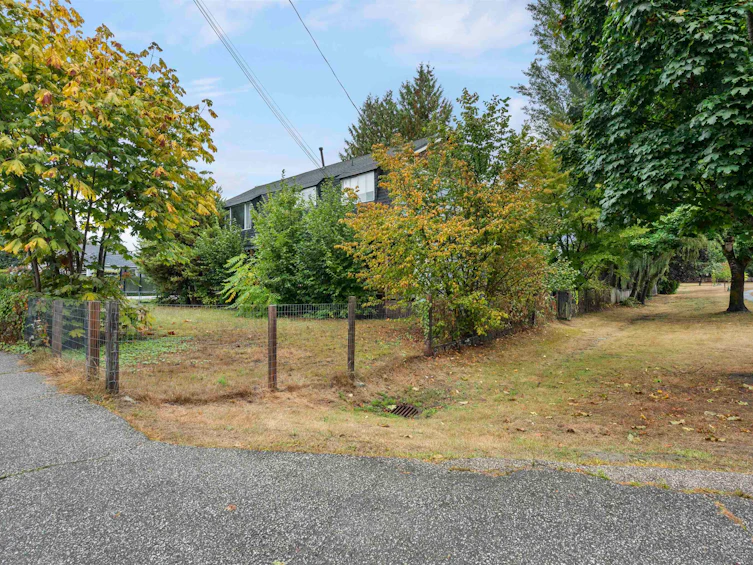 12116 Laity Street, Maple Ridge, BC, V2X 5A8 - 25