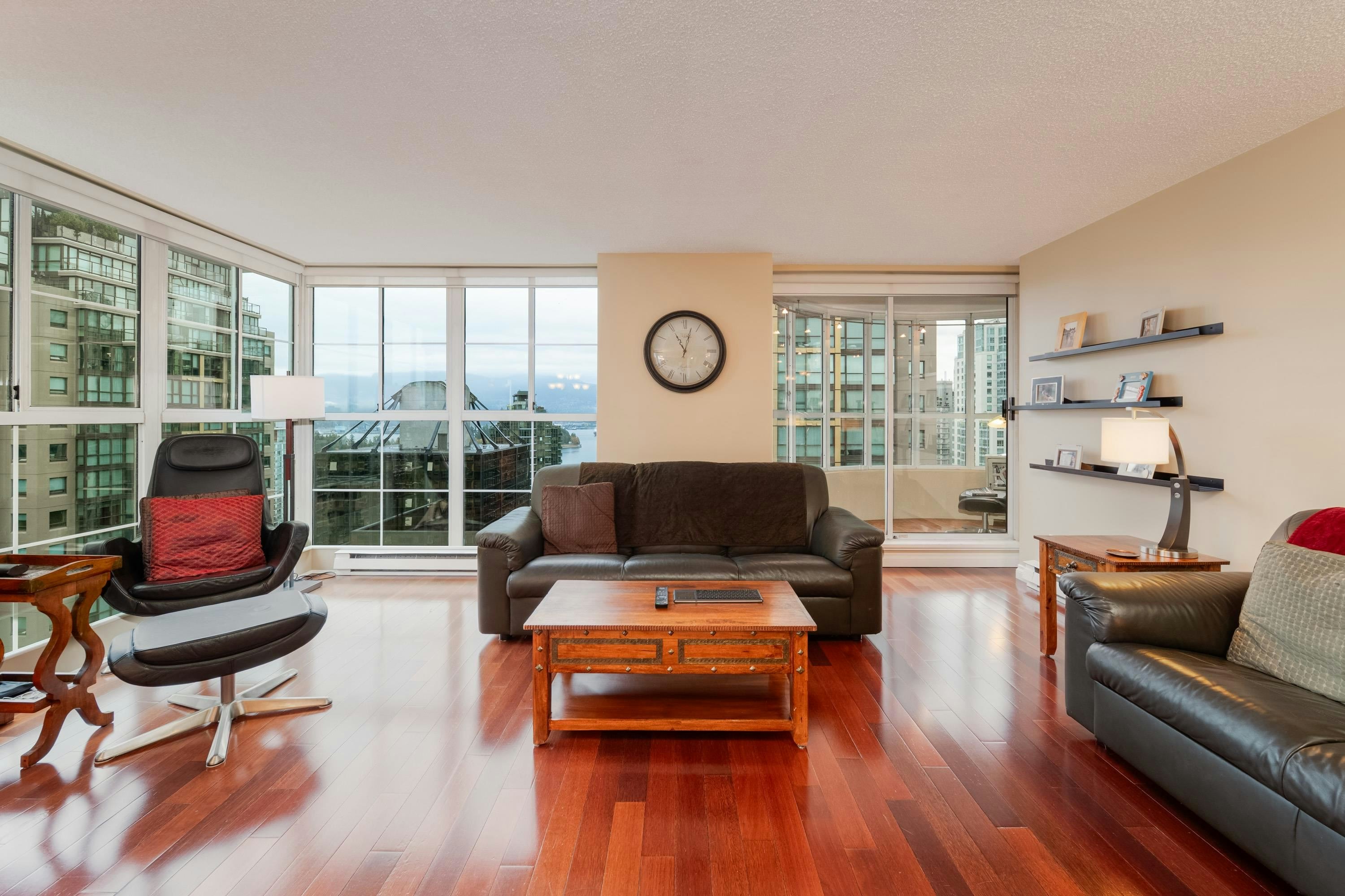 1801-717 Jervis Street - 3
