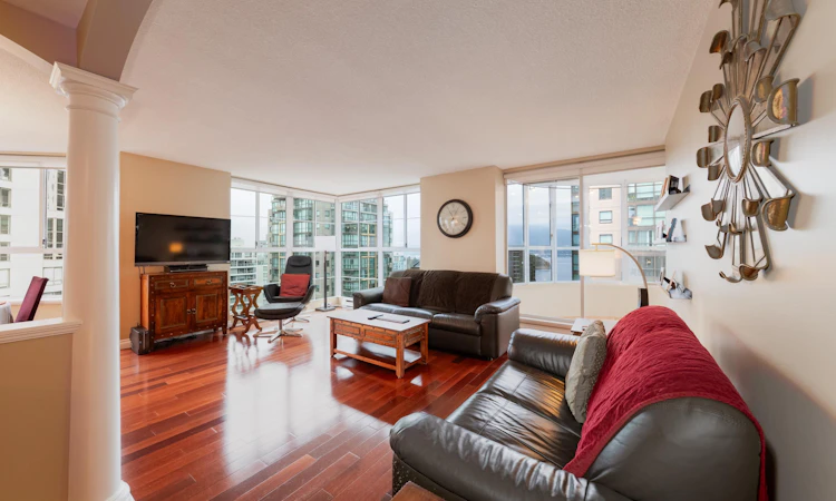 1801-717 Jervis Street