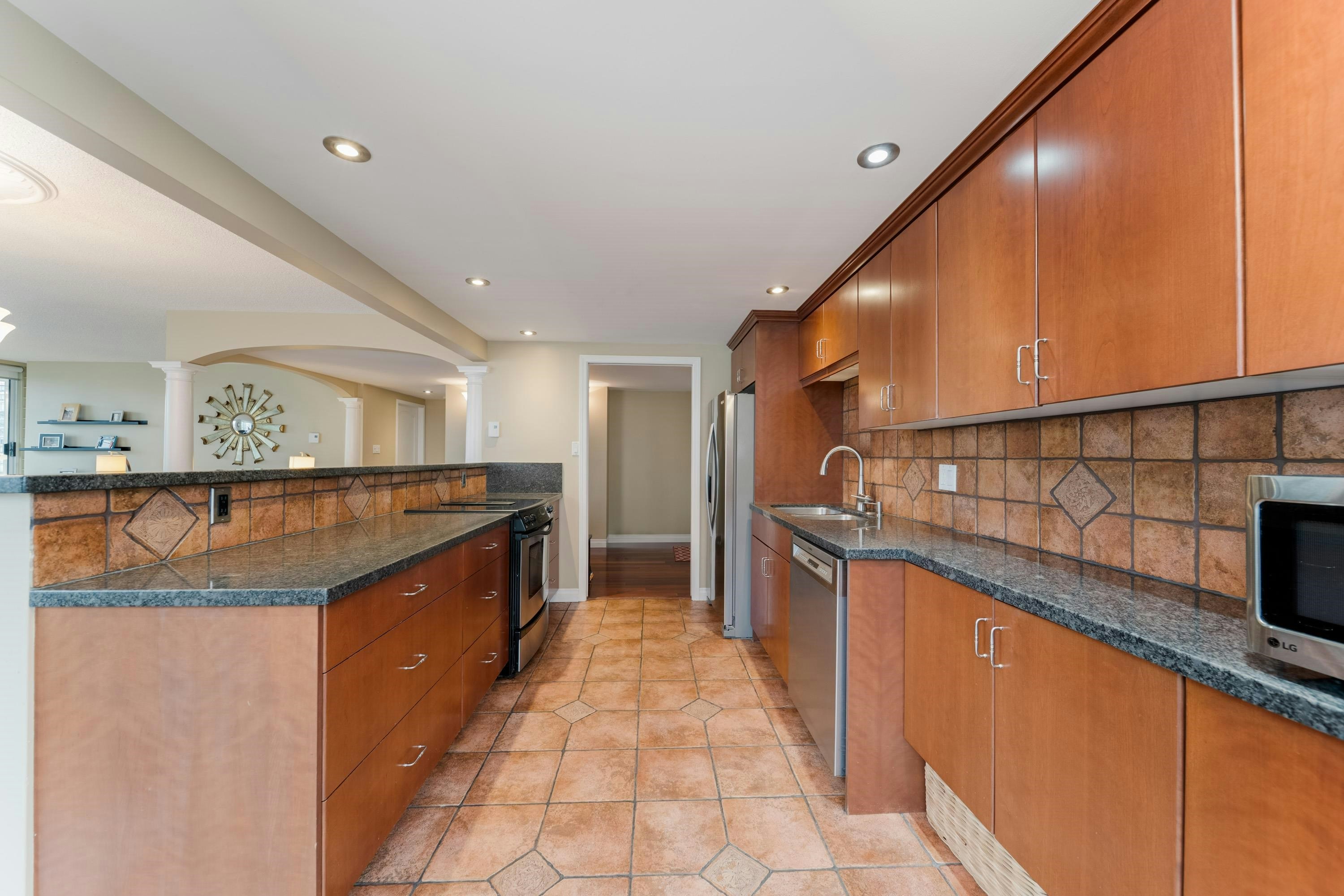 1801-717 Jervis Street, Vancouver, BC, V6E 4L5 - 10