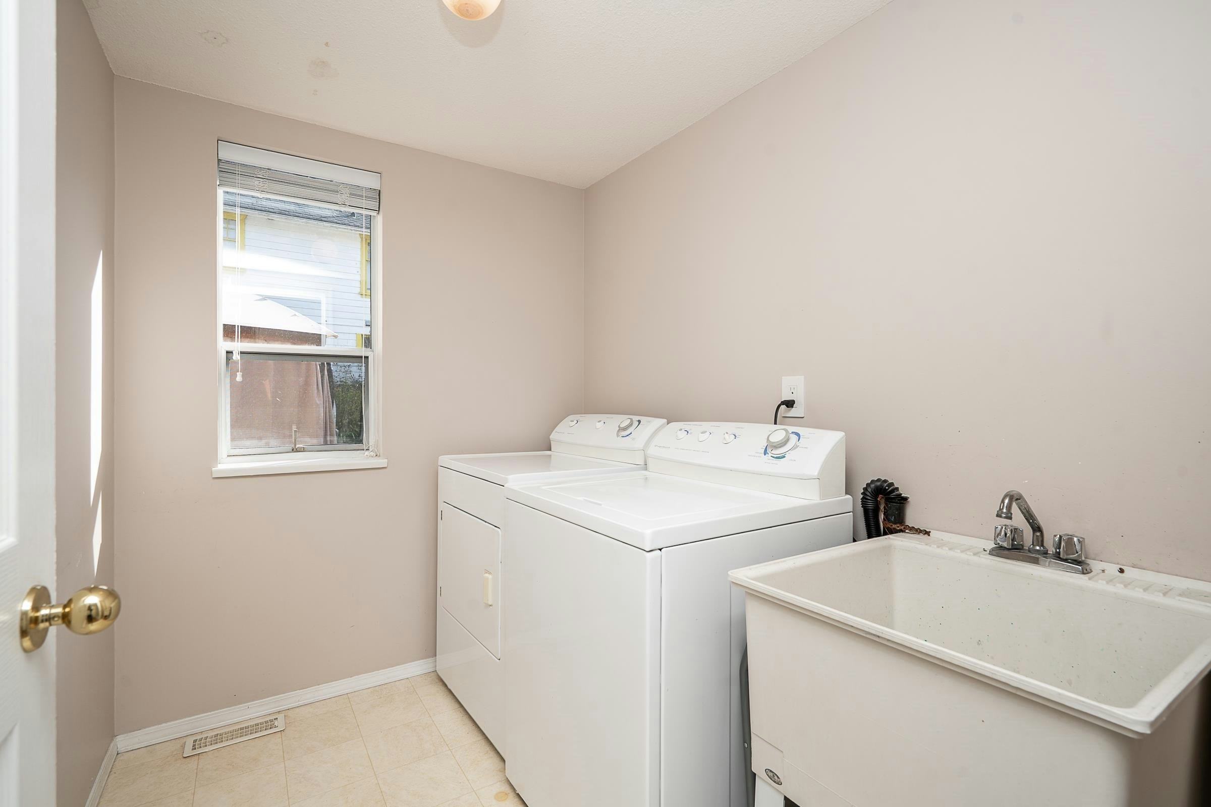 389 Metta Street, Port Moody, BC, V3H 2Y6 - 14