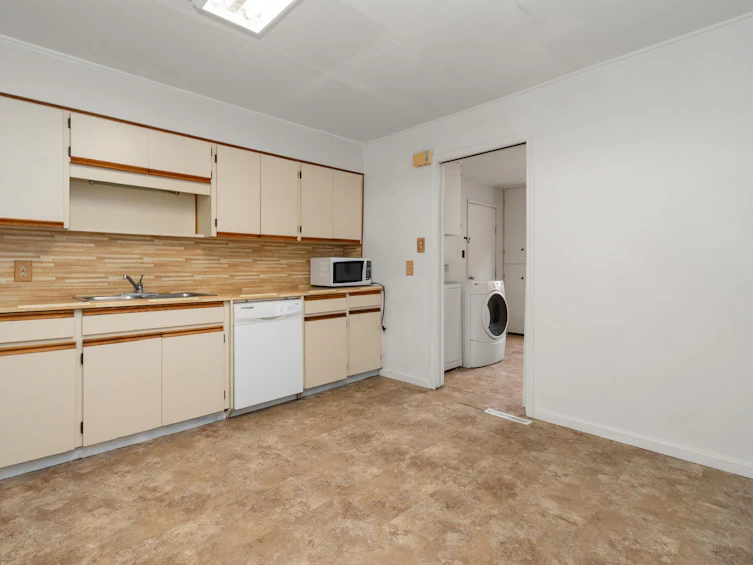 561 Thacker Avenue, Hope, BC, V0X 1L0 - 14