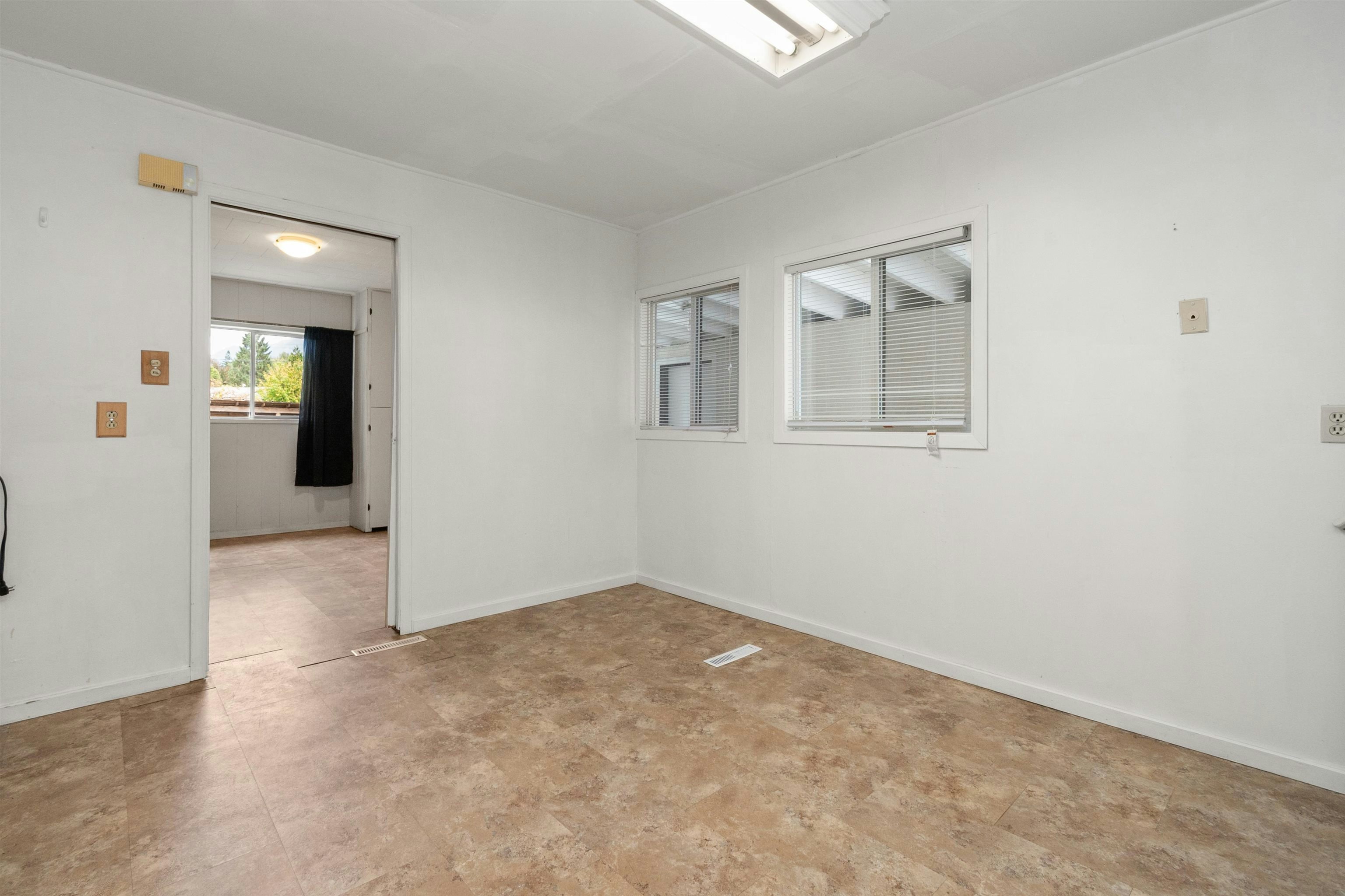561 Thacker Avenue, Hope, BC, V0X 1L0 - 25