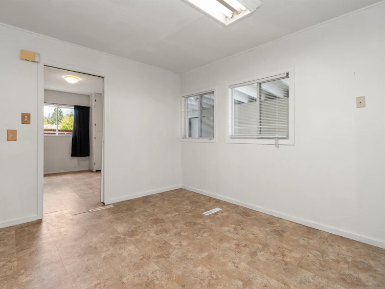 561 Thacker Avenue, Hope, BC, V0X 1L0 - 25
