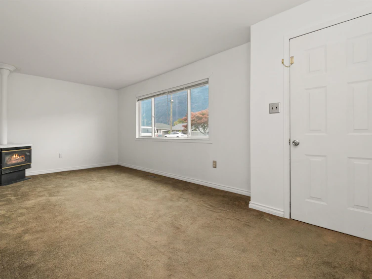 561 Thacker Avenue, Hope, BC, V0X 1L0 - 20