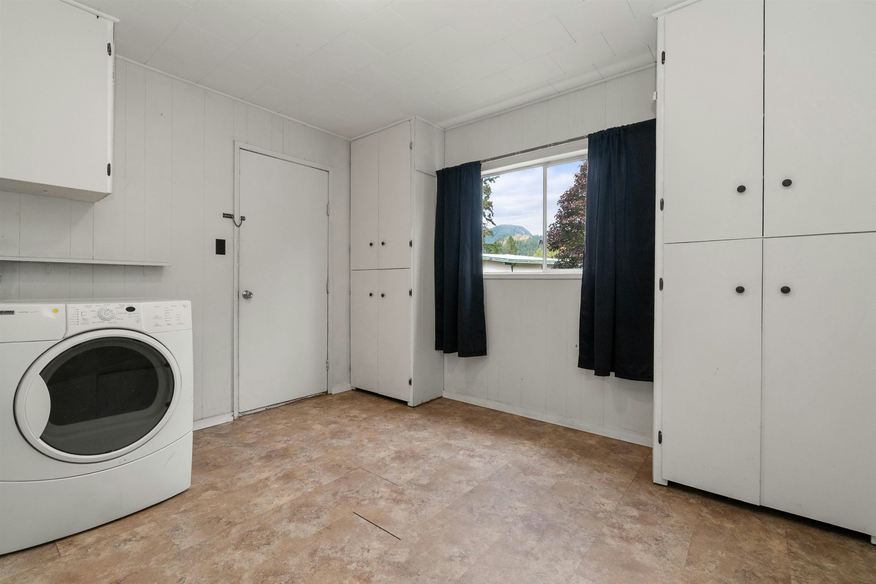 561 Thacker Avenue, Hope, BC, V0X 1L0 - 28