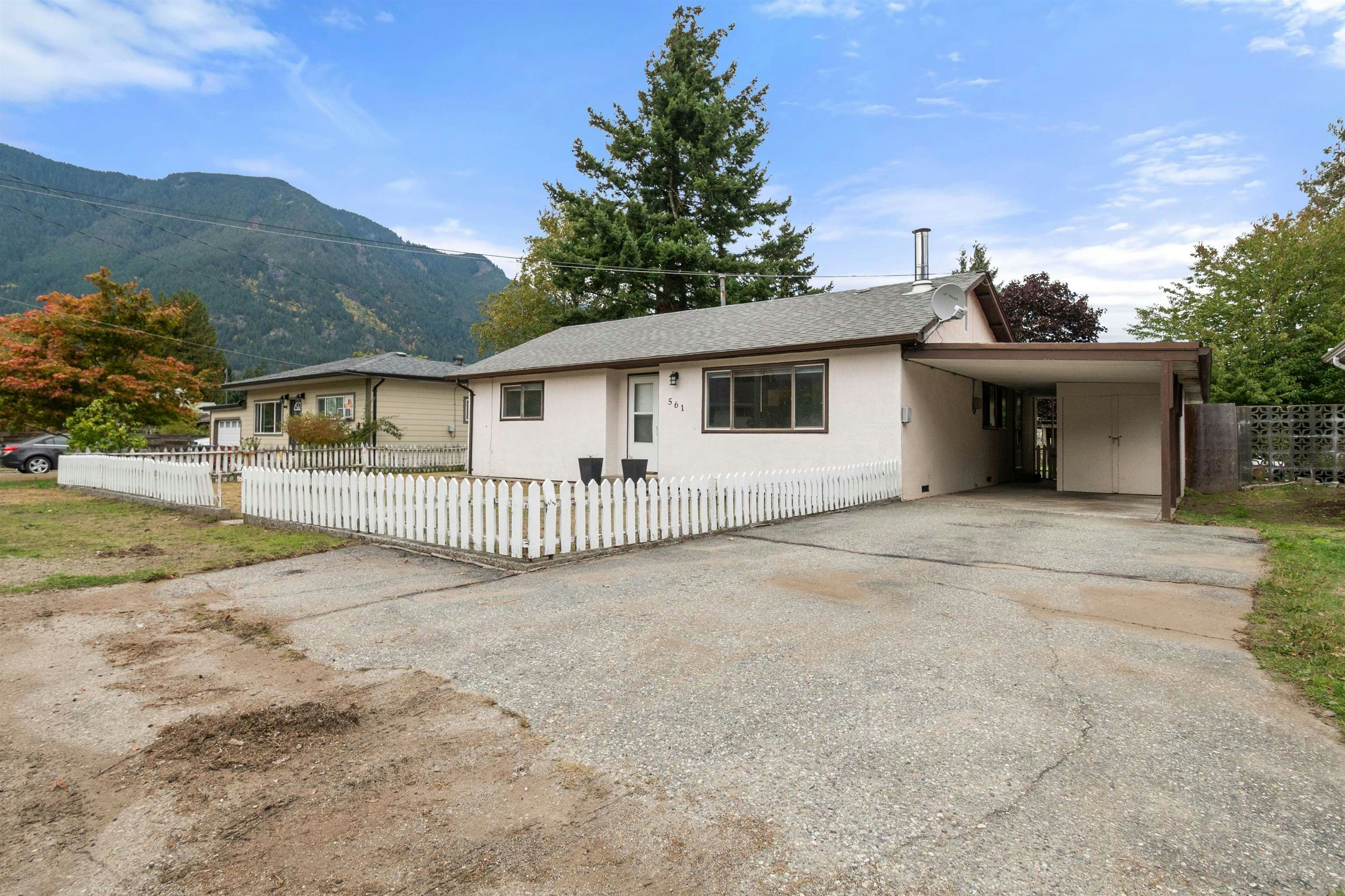 561 Thacker Avenue - 3