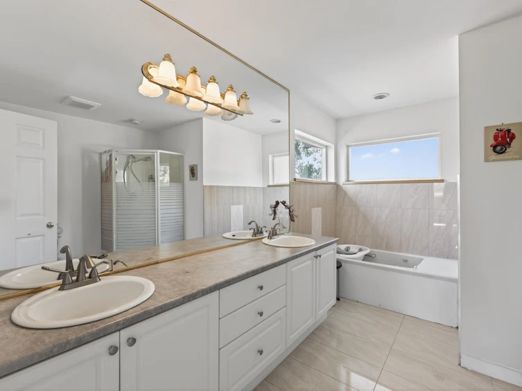 3456 W 36th Avenue, Vancouver, BC, V6N 2R9 - 4