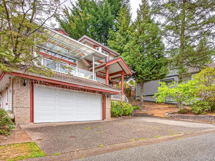 1599 Plateau Crescent, Coquitlam, BC, V3E 3B3 - 2