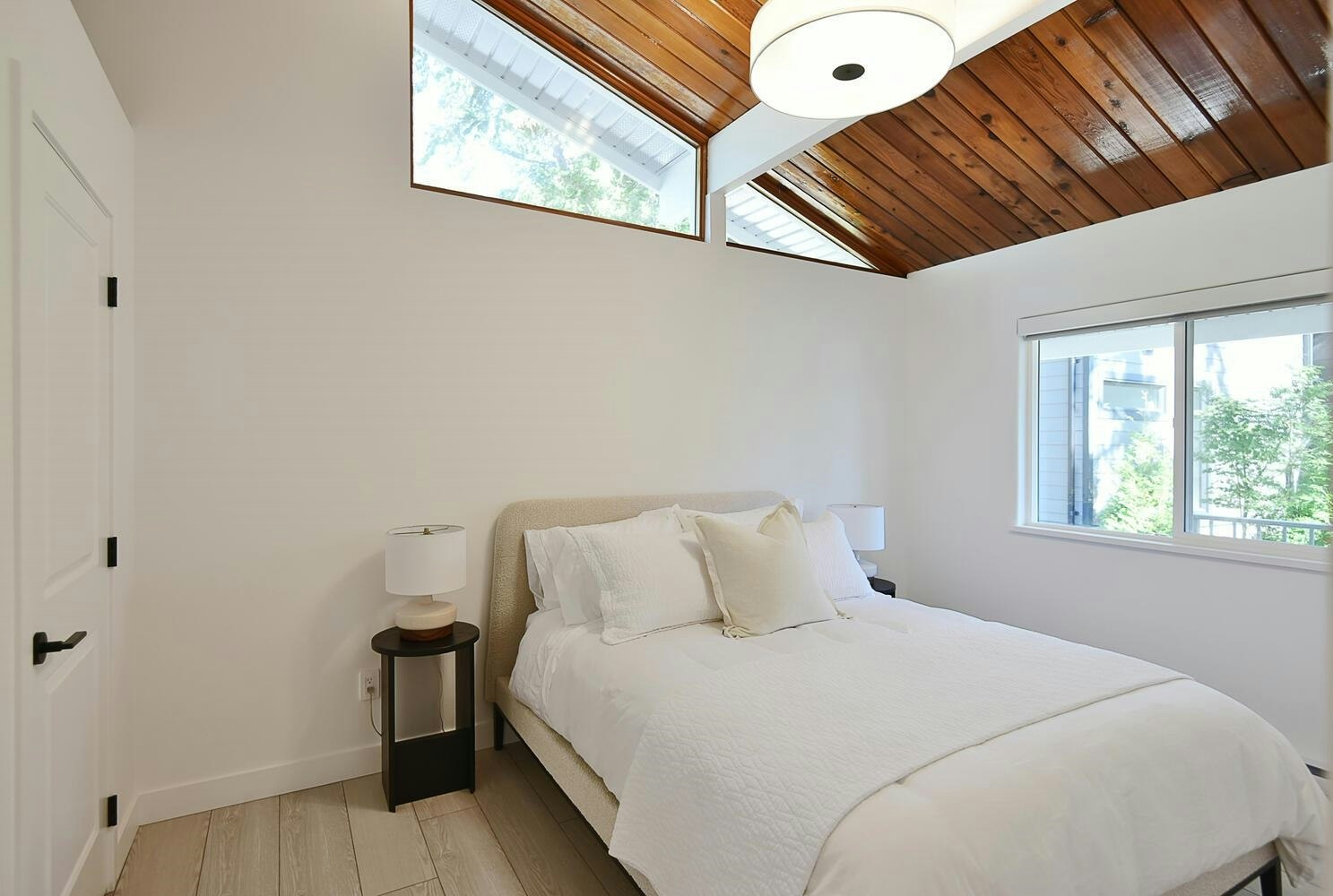 5350 Susan Way, Halfmoon Bay, BC, V7Z 1B5 - 22