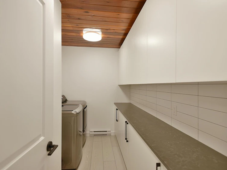 5350 Susan Way, Halfmoon Bay, BC, V7Z 1B5 - 23