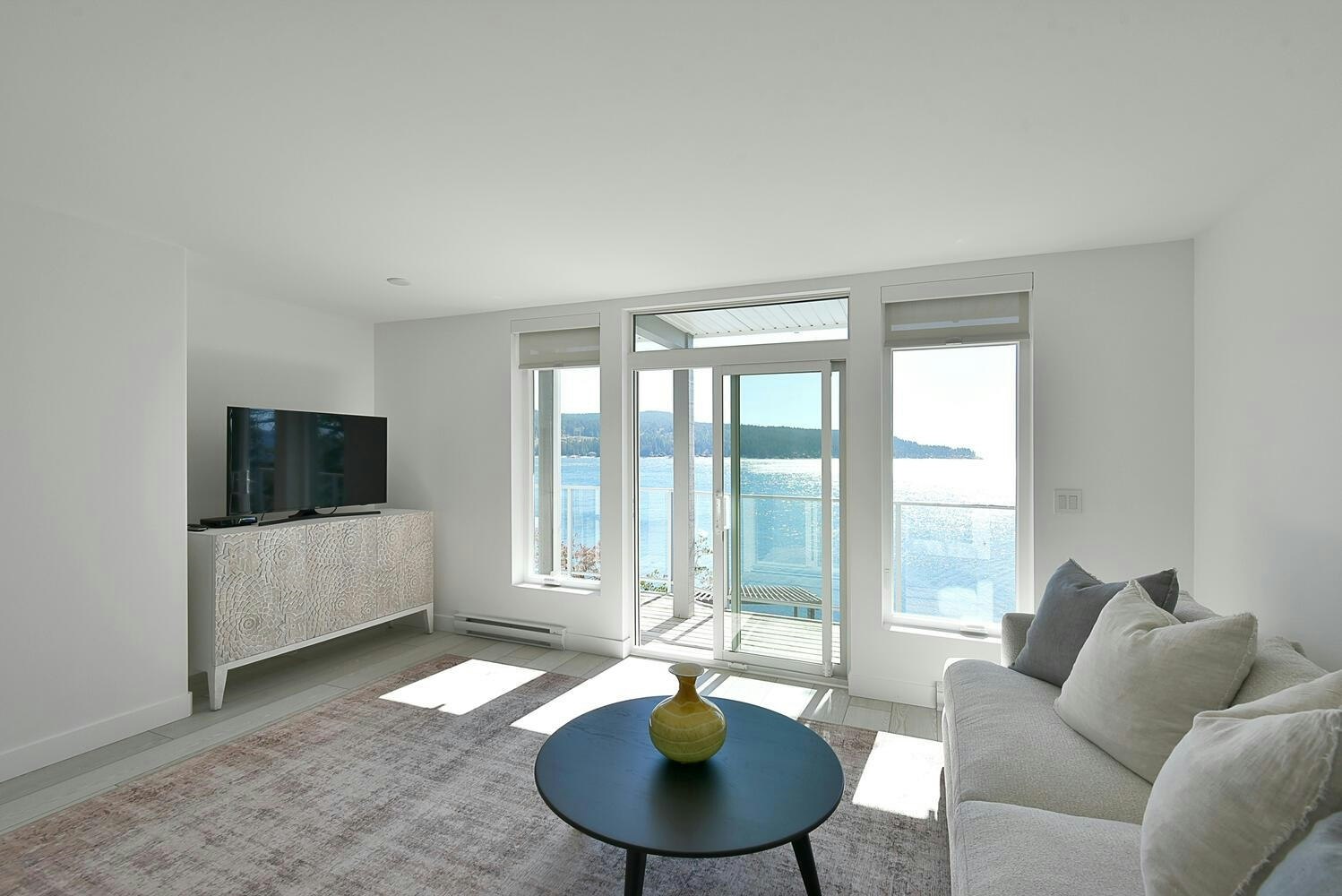 5350 Susan Way, Halfmoon Bay, BC, V7Z 1B5 - 26