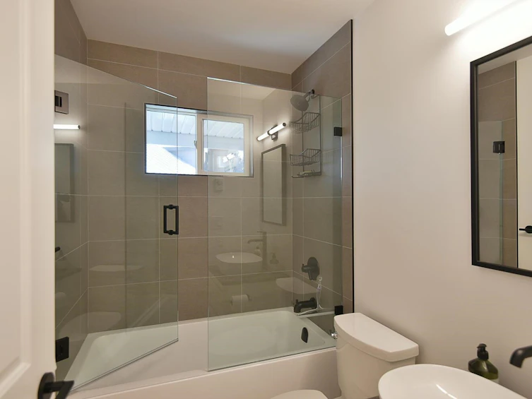5350 Susan Way, Halfmoon Bay, BC, V7Z 1B5 - 21