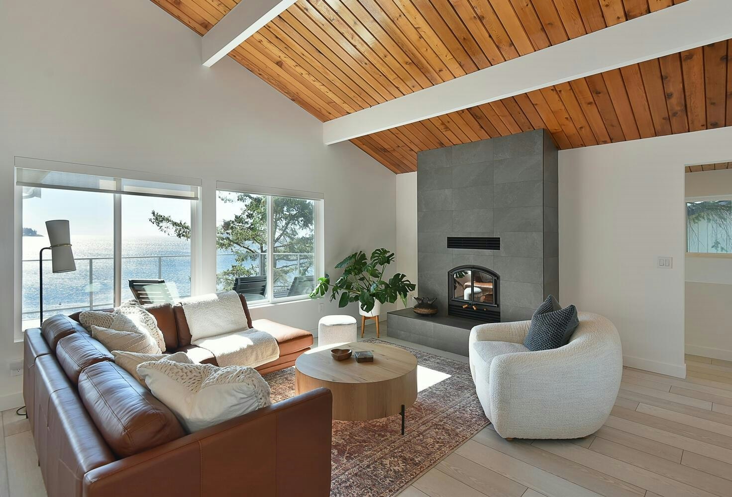 5350 Susan Way, Halfmoon Bay, BC, V7Z 1B5 - 13