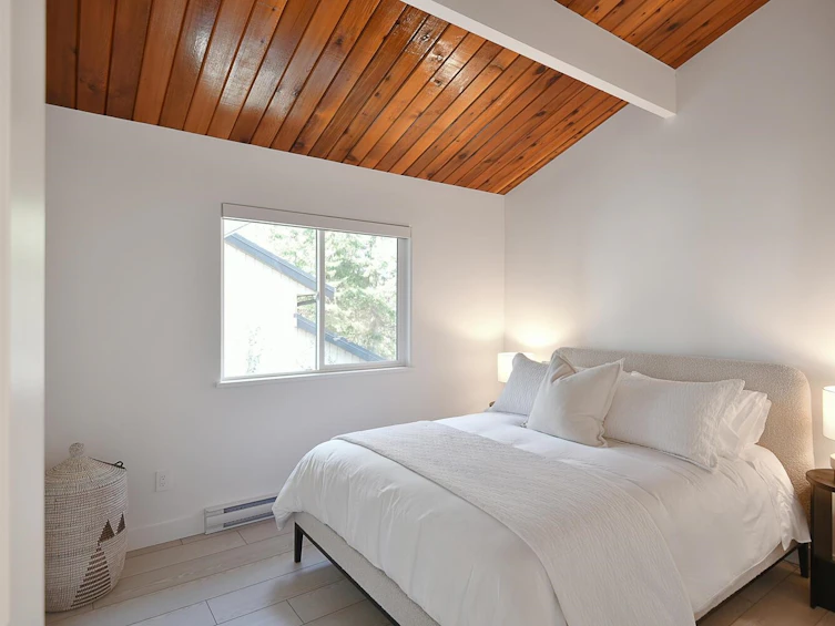5350 Susan Way, Halfmoon Bay, BC, V7Z 1B5 - 16
