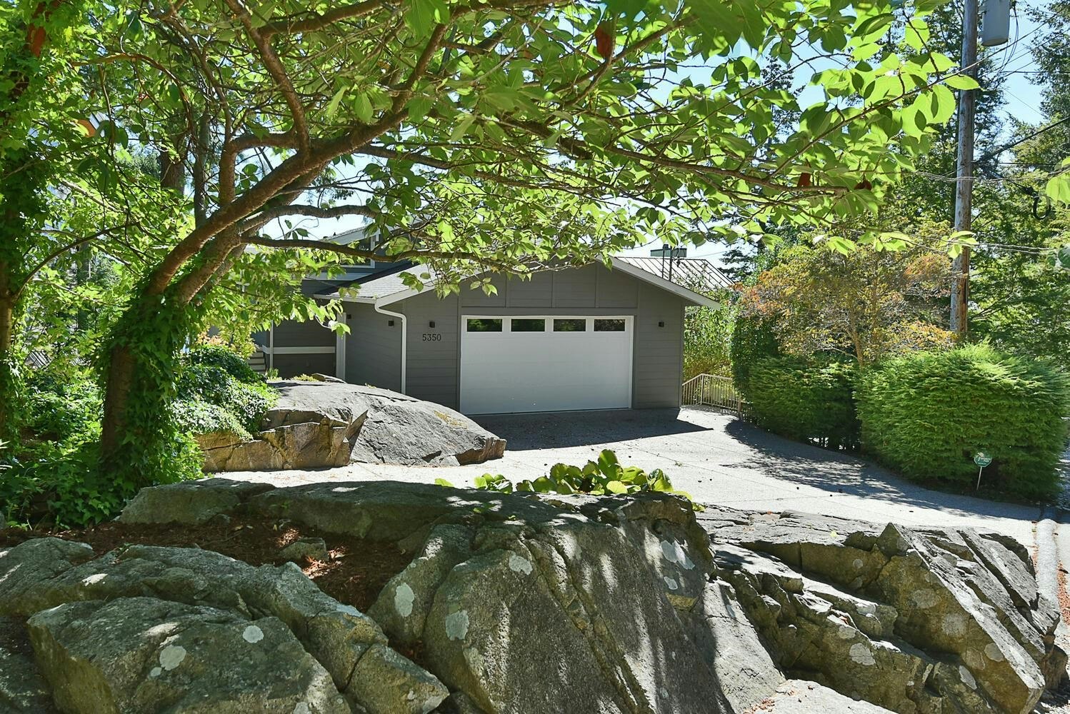 5350 Susan Way, Halfmoon Bay, BC, V7Z 1B5 - 7