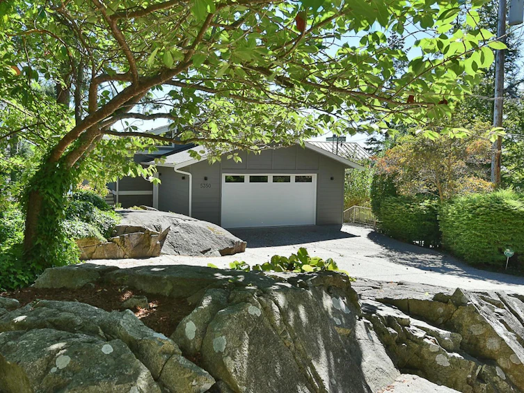 5350 Susan Way, Halfmoon Bay, BC, V7Z 1B5 - 7
