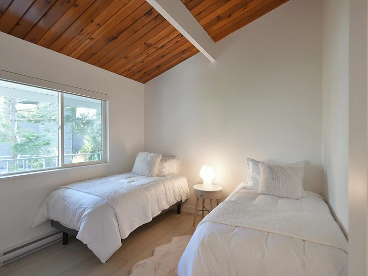 5350 Susan Way, Halfmoon Bay, BC, V7Z 1B5 - 20
