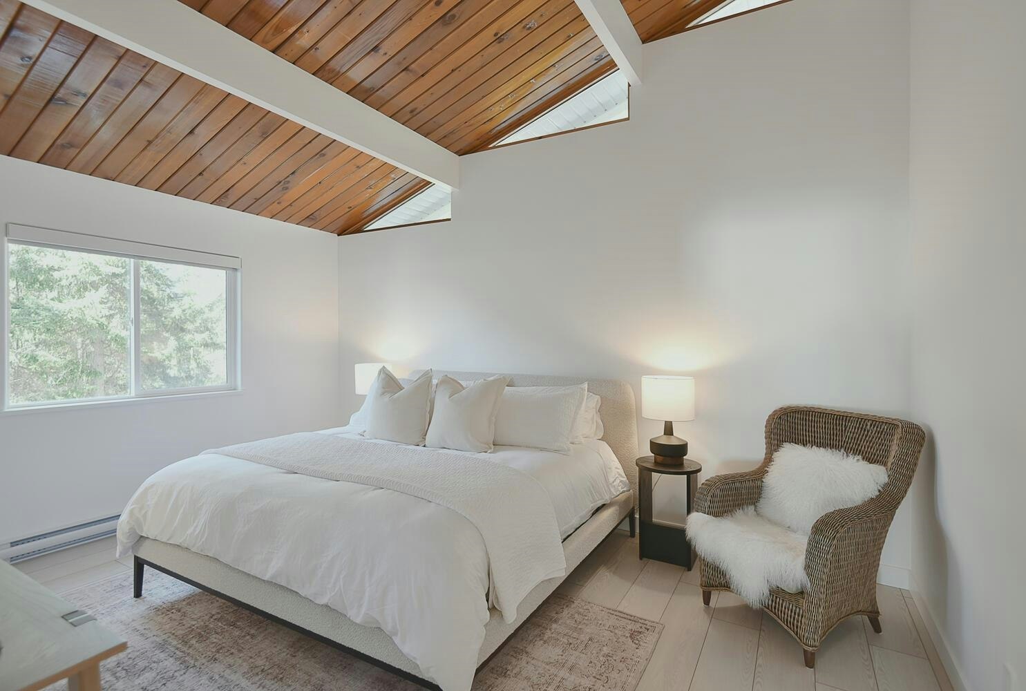 5350 Susan Way, Halfmoon Bay, BC, V7Z 1B5 - 17