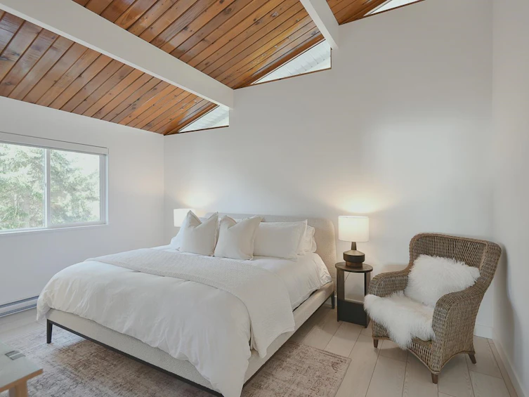 5350 Susan Way, Halfmoon Bay, BC, V7Z 1B5 - 17