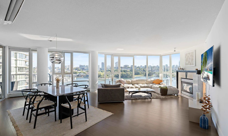1202-1383 Marinaside Crescent