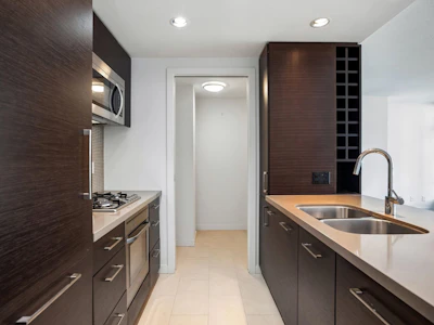 610-833 Homer Street - 3