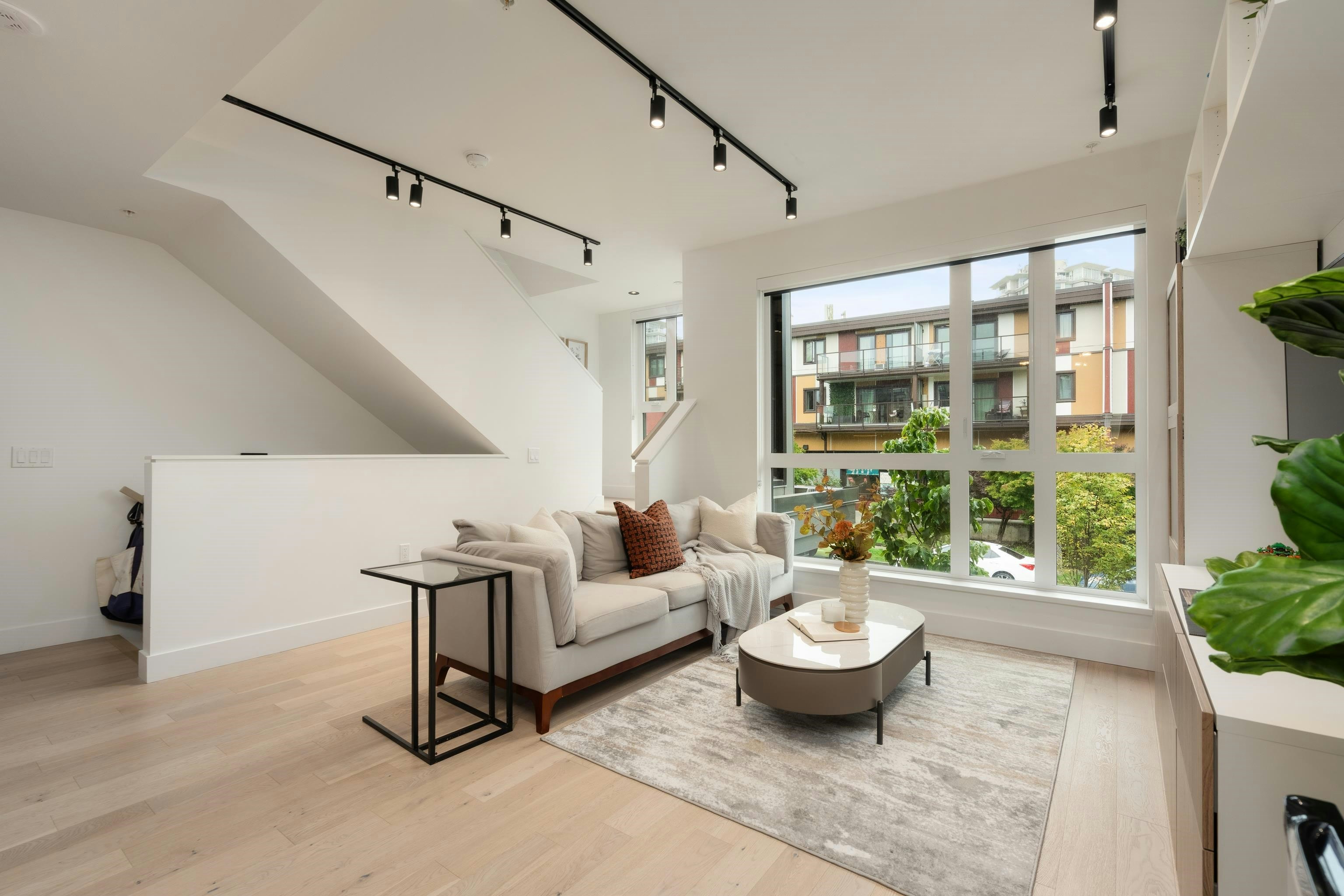 3984 Dumfries Street - 3