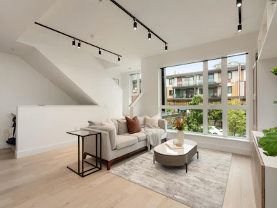 3984 Dumfries Street - 3