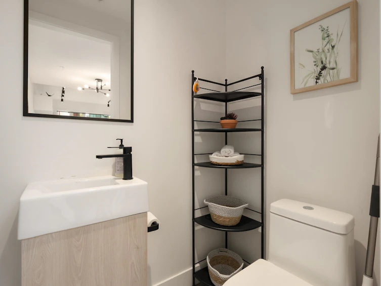 3984 Dumfries Street, Vancouver, BC, V5N 0J1 - 12