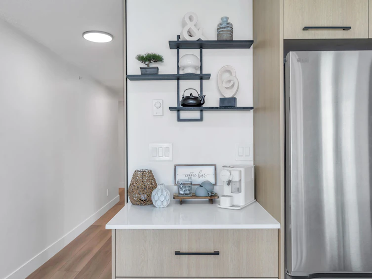 1001-2733 Chandlery Place, Vancouver, BC, V5S 4V3 - 18