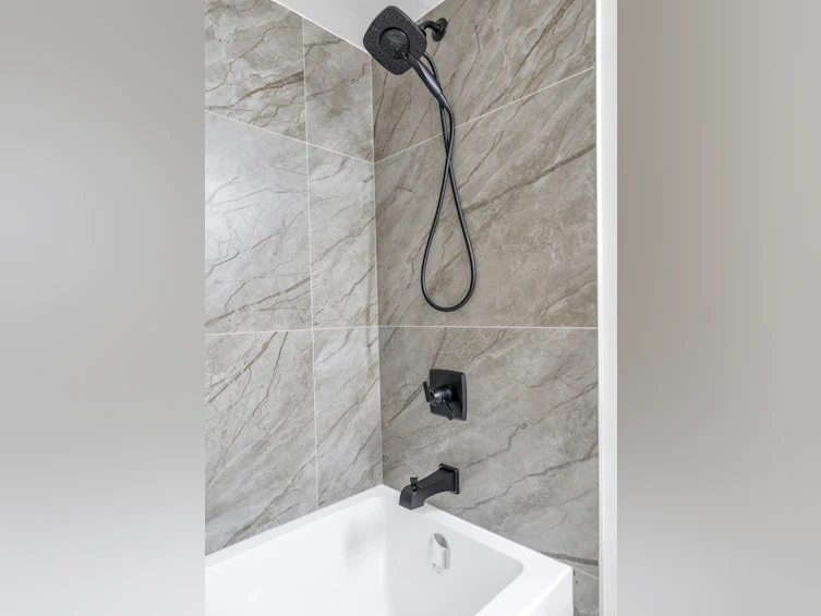 1001-2733 Chandlery Place, Vancouver, BC, V5S 4V3 - 27