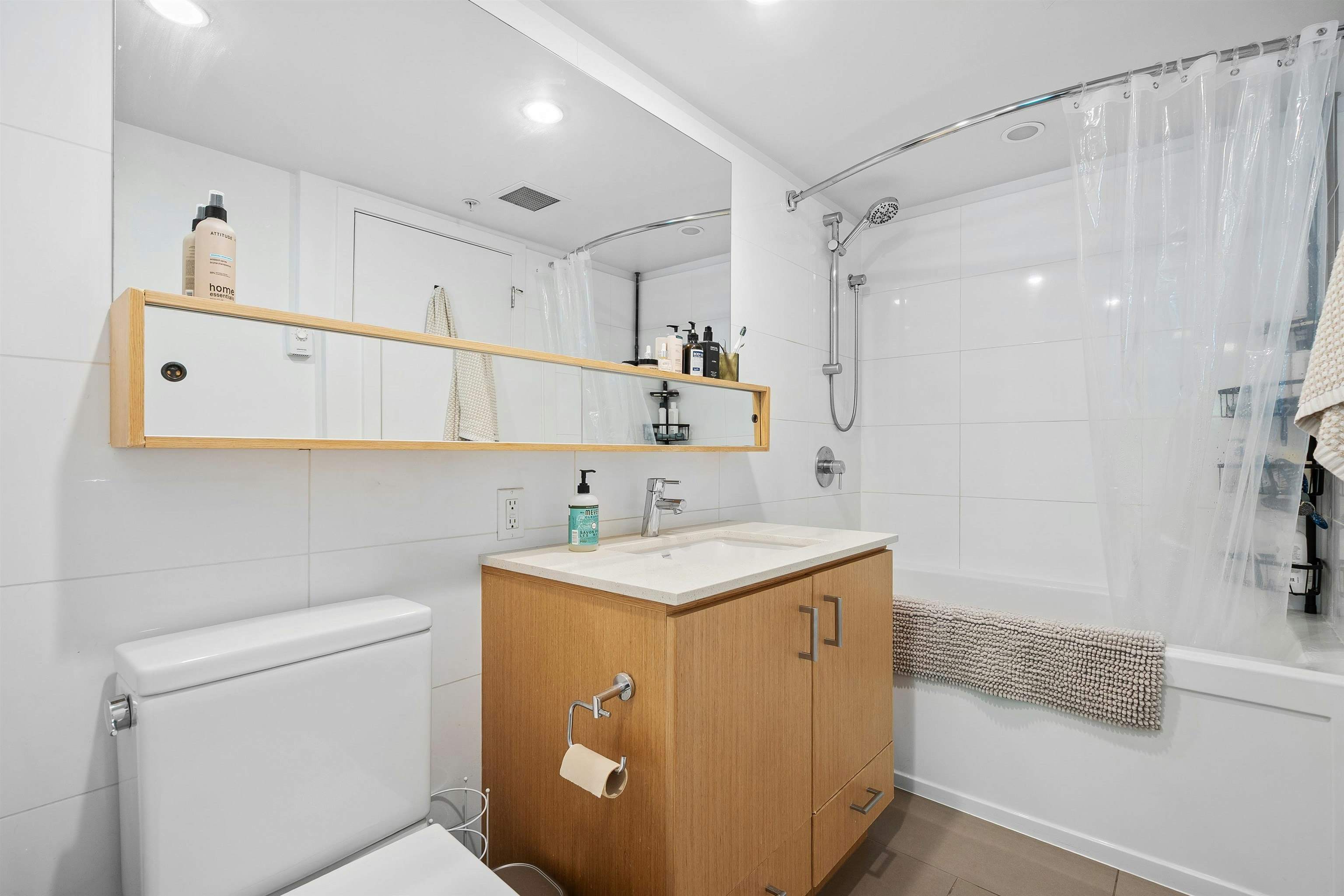 108-221 E 3rd Street, North Vancouver, BC, V7L 0C1 - 13