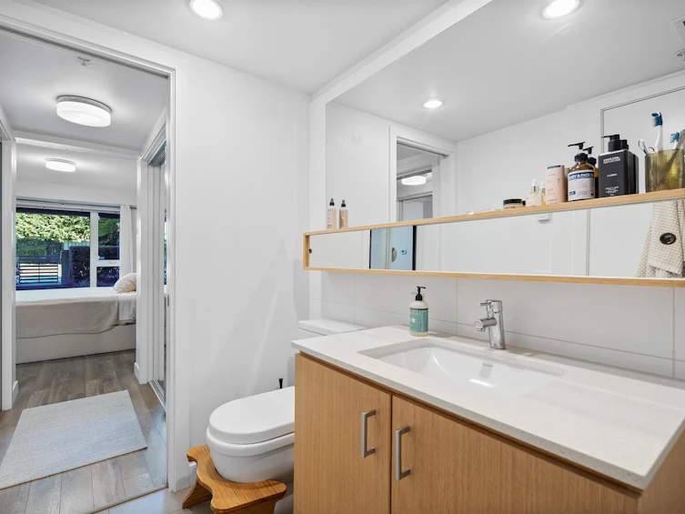 108-221 E 3rd Street, North Vancouver, BC, V7L 0C1 - 12