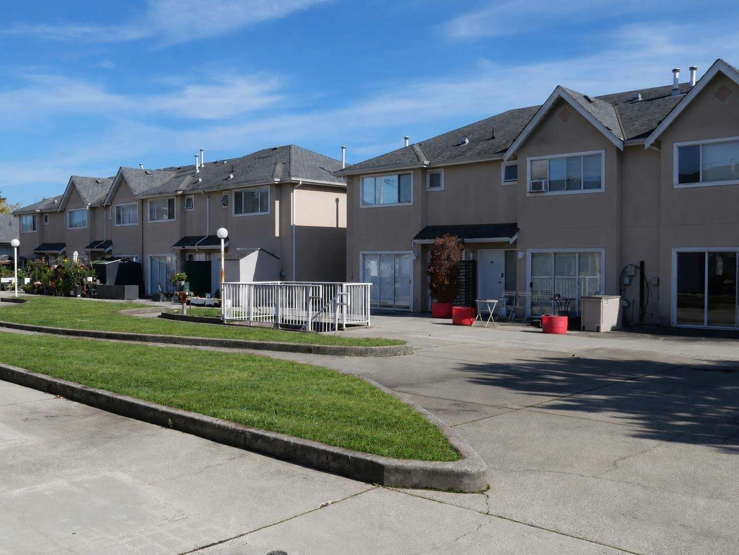 204-2211 No. 4 Road, Richmond, BC, V6X 3X1