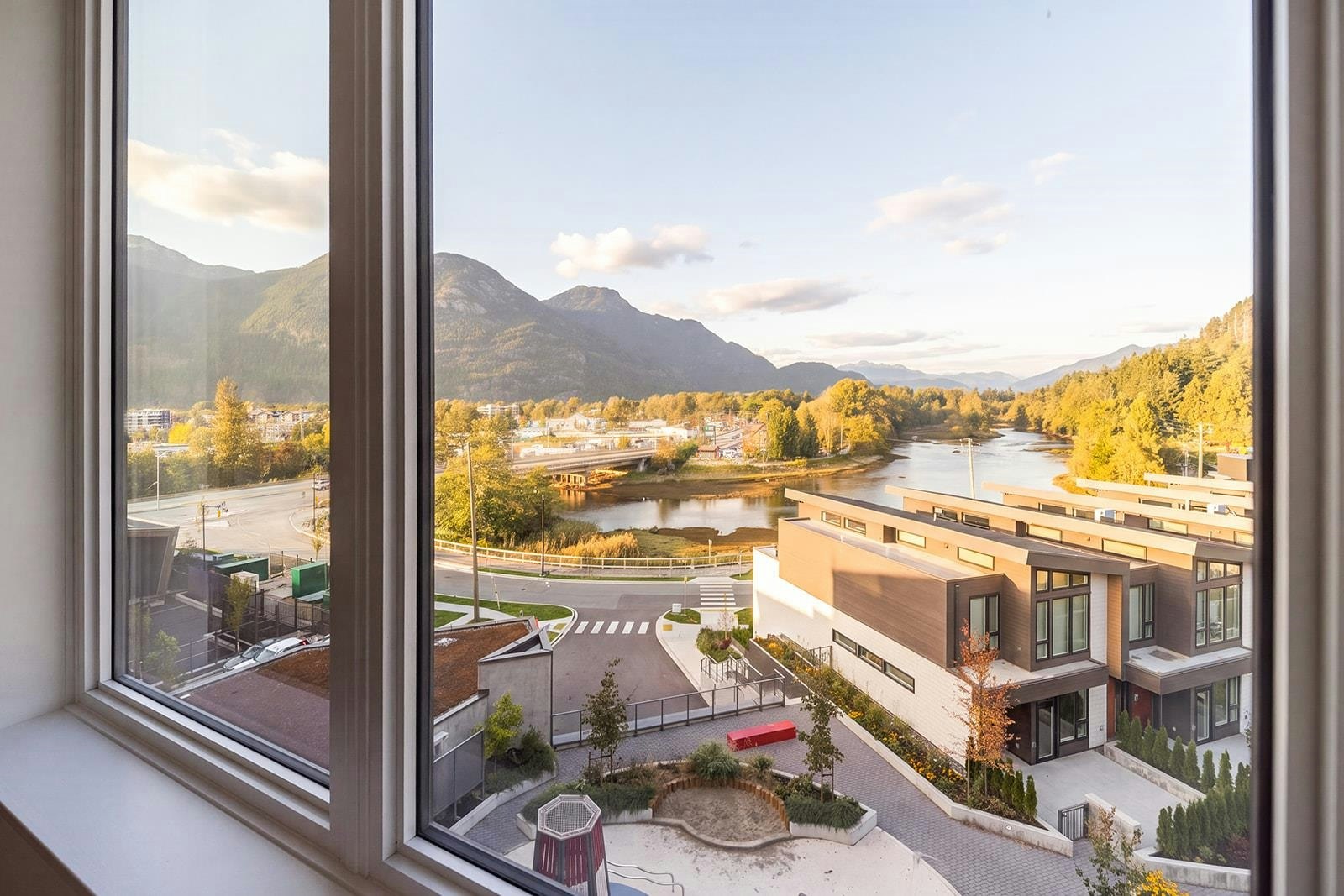 517-1500 Scott Crescent, Squamish, BC, V8B 1G5 - 23