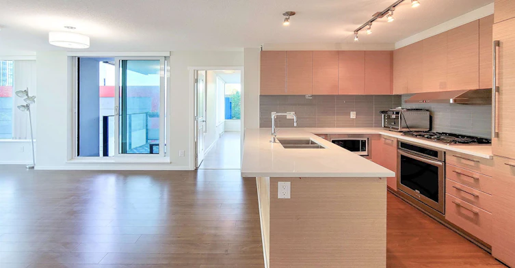 3XX, 6658 Dow Ave, Burnaby, BC, V5H 0C7 - 18