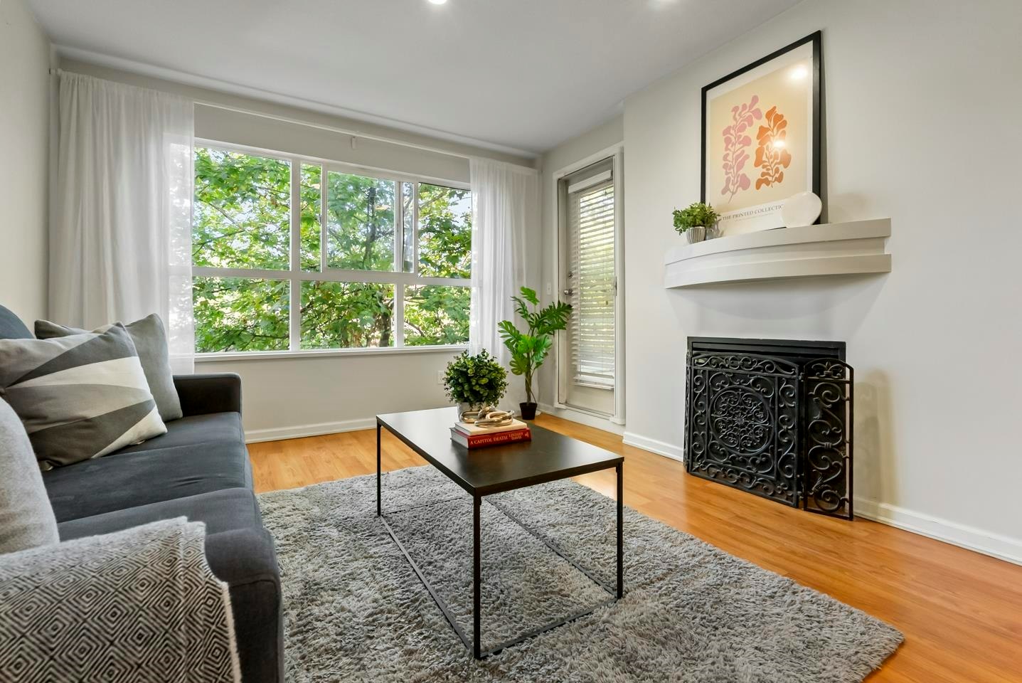 311-10188 155 Street, Surrey, BC, V3R 0R6