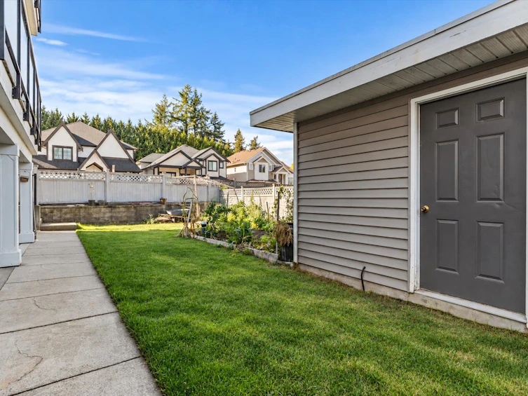 27857 Ledunne Avenue, Abbotsford, BC, V4X 0A8 - 36