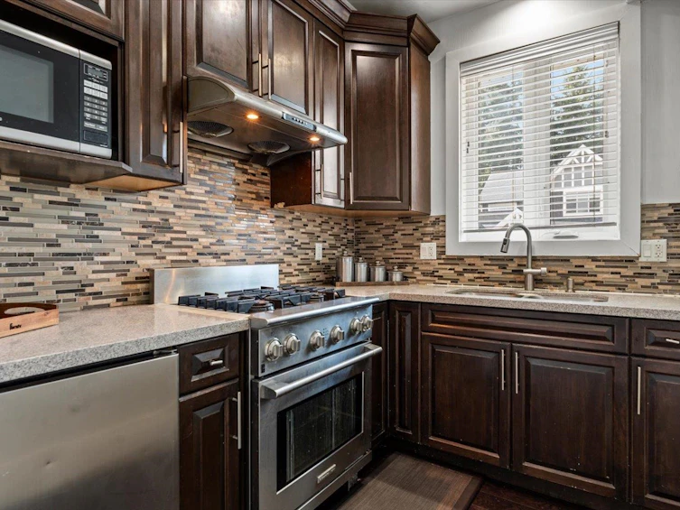 27857 Ledunne Avenue, Abbotsford, BC, V4X 0A8 - 18
