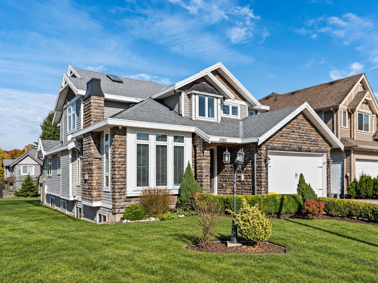 27857 Ledunne Avenue, Abbotsford, BC, V4X 0A8 - 2