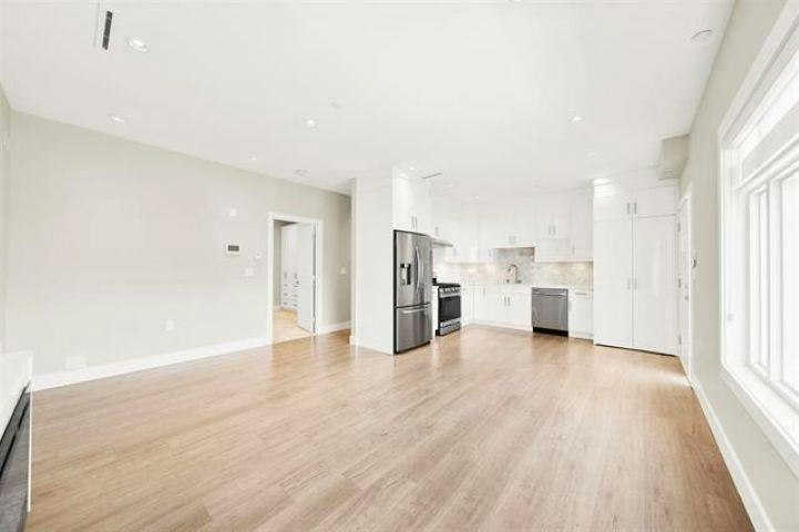 3128 Kings Avenue, Vancouver, BC, V5R 4T4 - 6