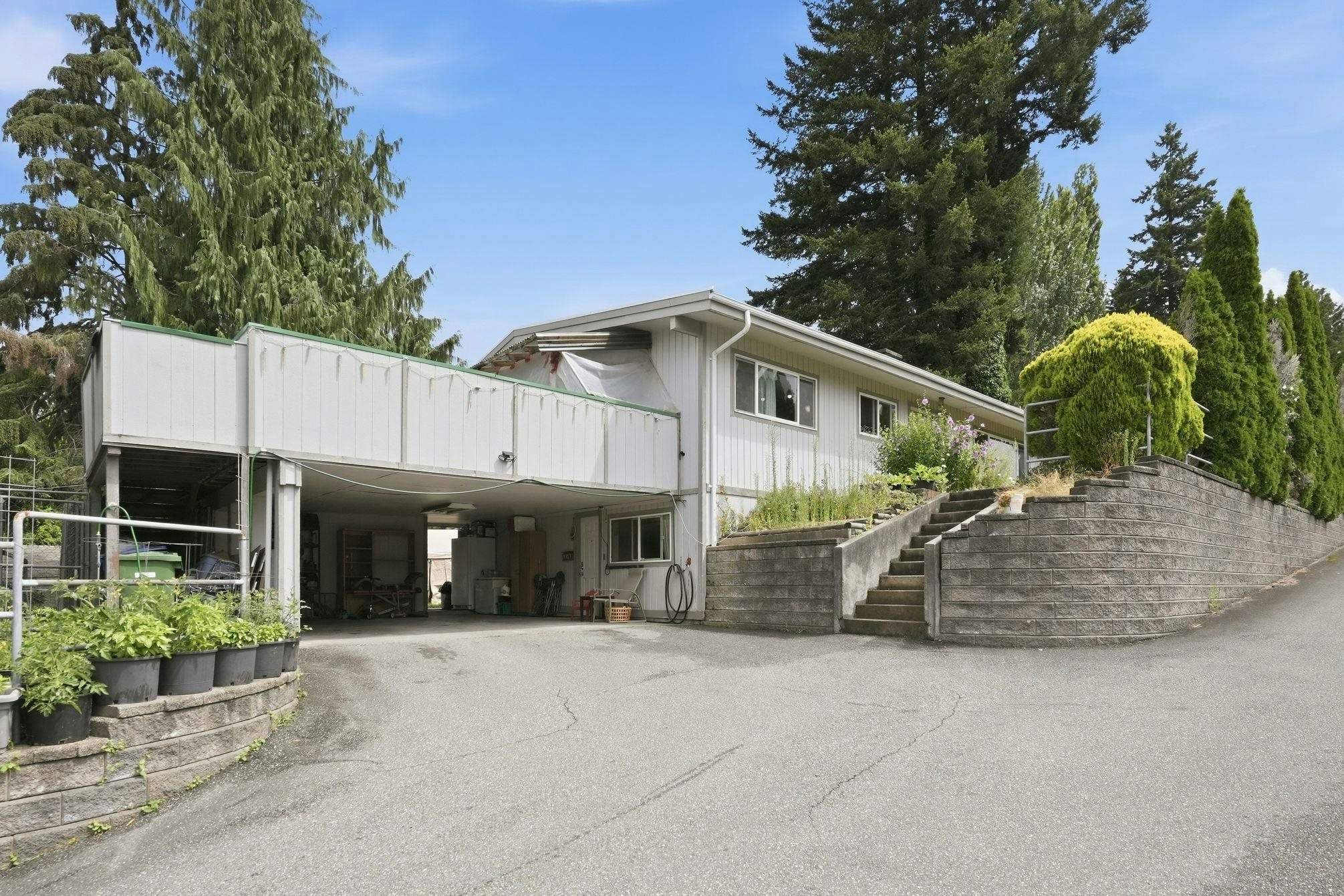 34017 Marshall Road, Abbotsford, BC, V2S 1L8