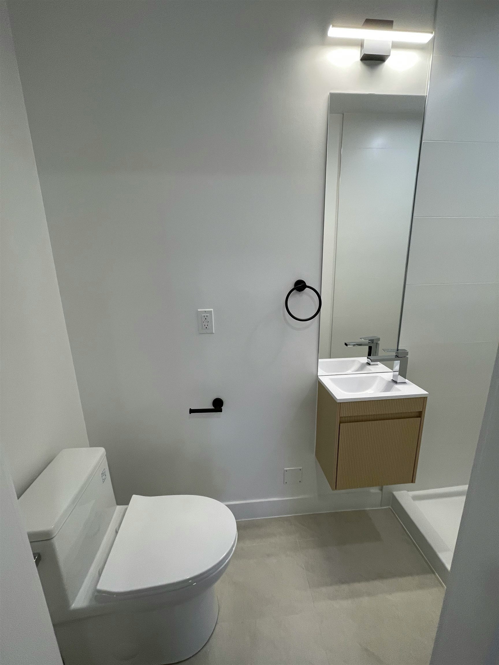TH22-8899 Spires Road, Richmond, BC, V6Y 0N5 - 14