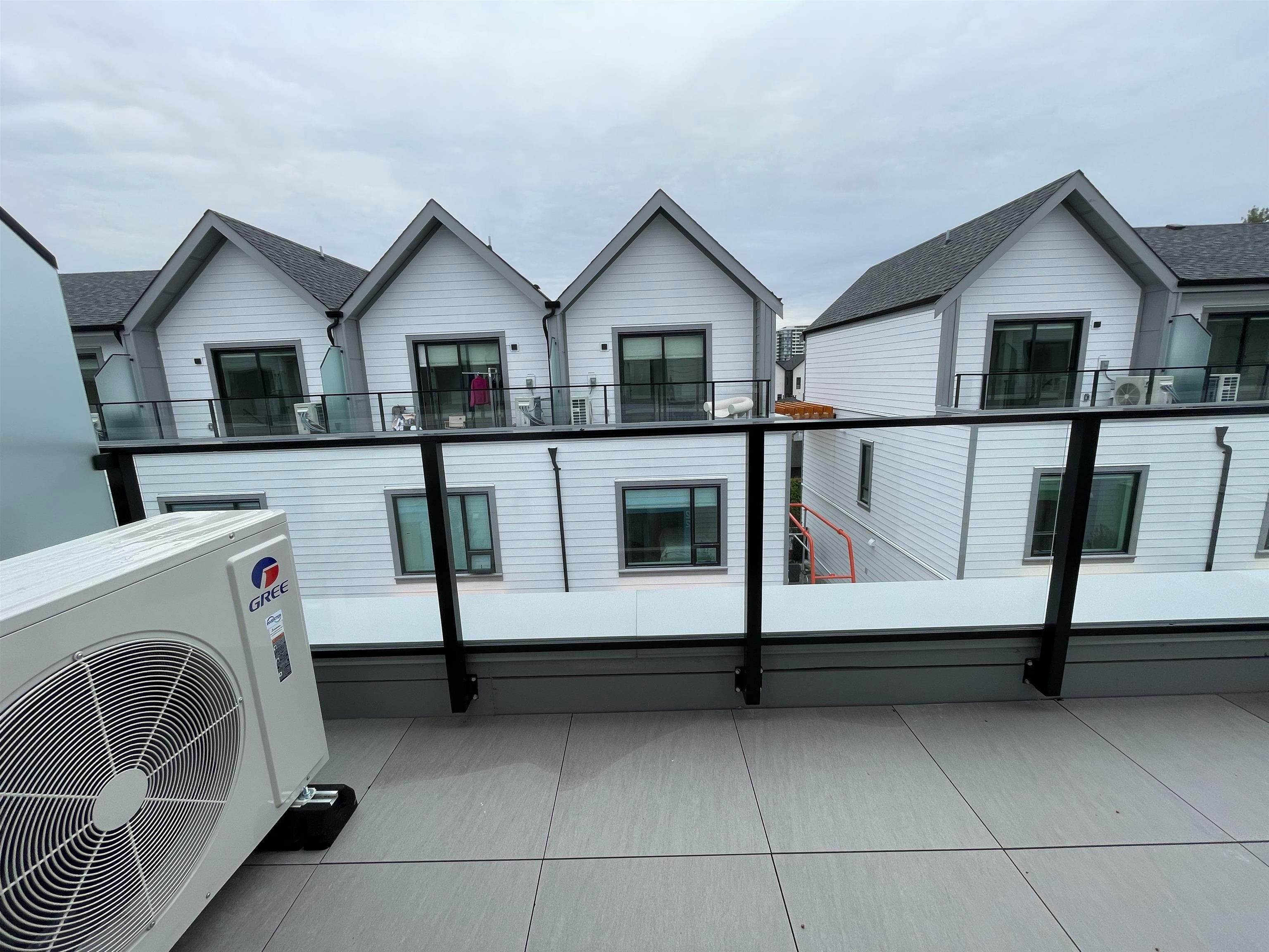 TH22-8899 Spires Road, Richmond, BC, V6Y 0N5 - 25