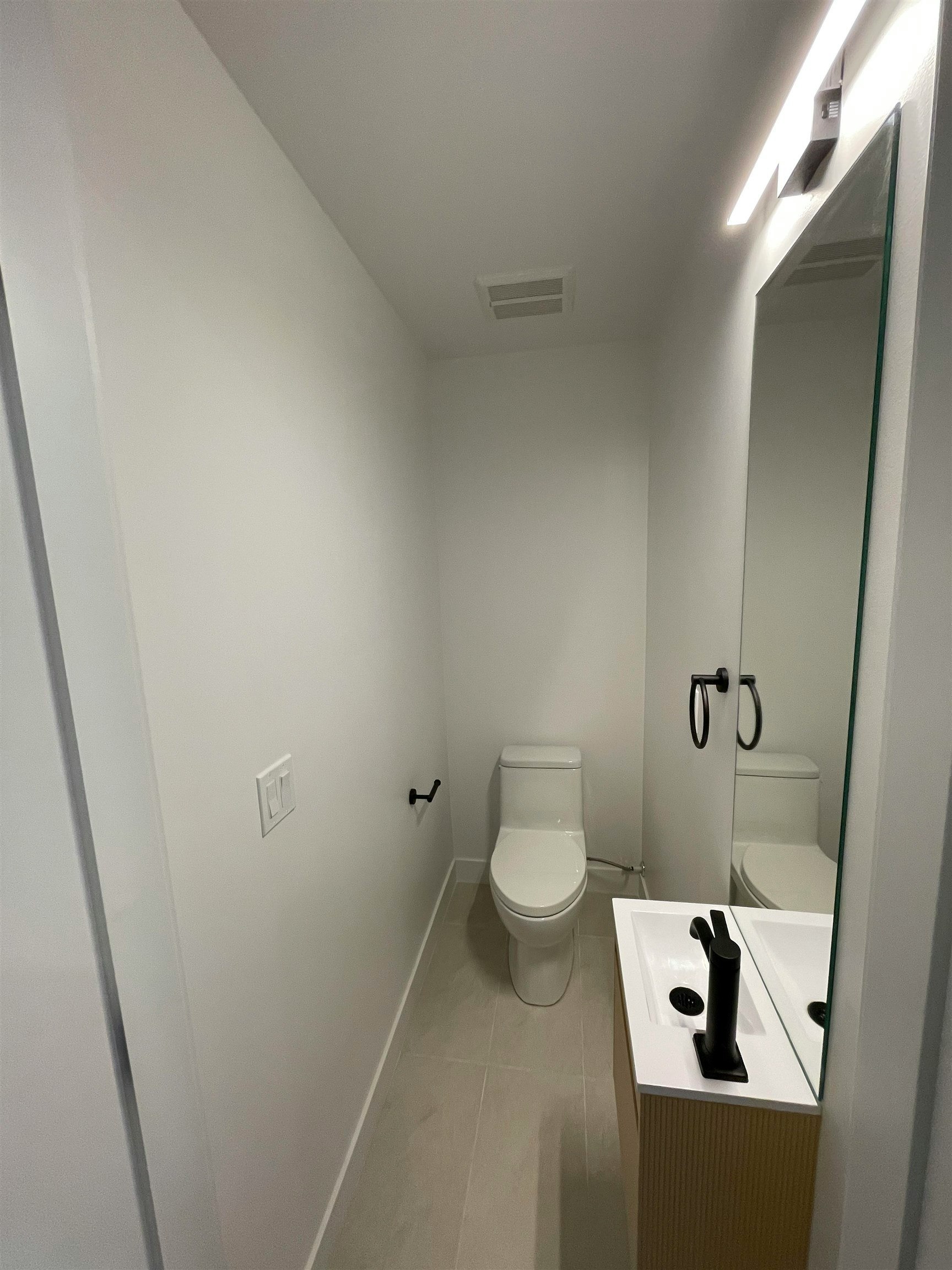 TH22-8899 Spires Road, Richmond, BC, V6Y 0N5 - 8