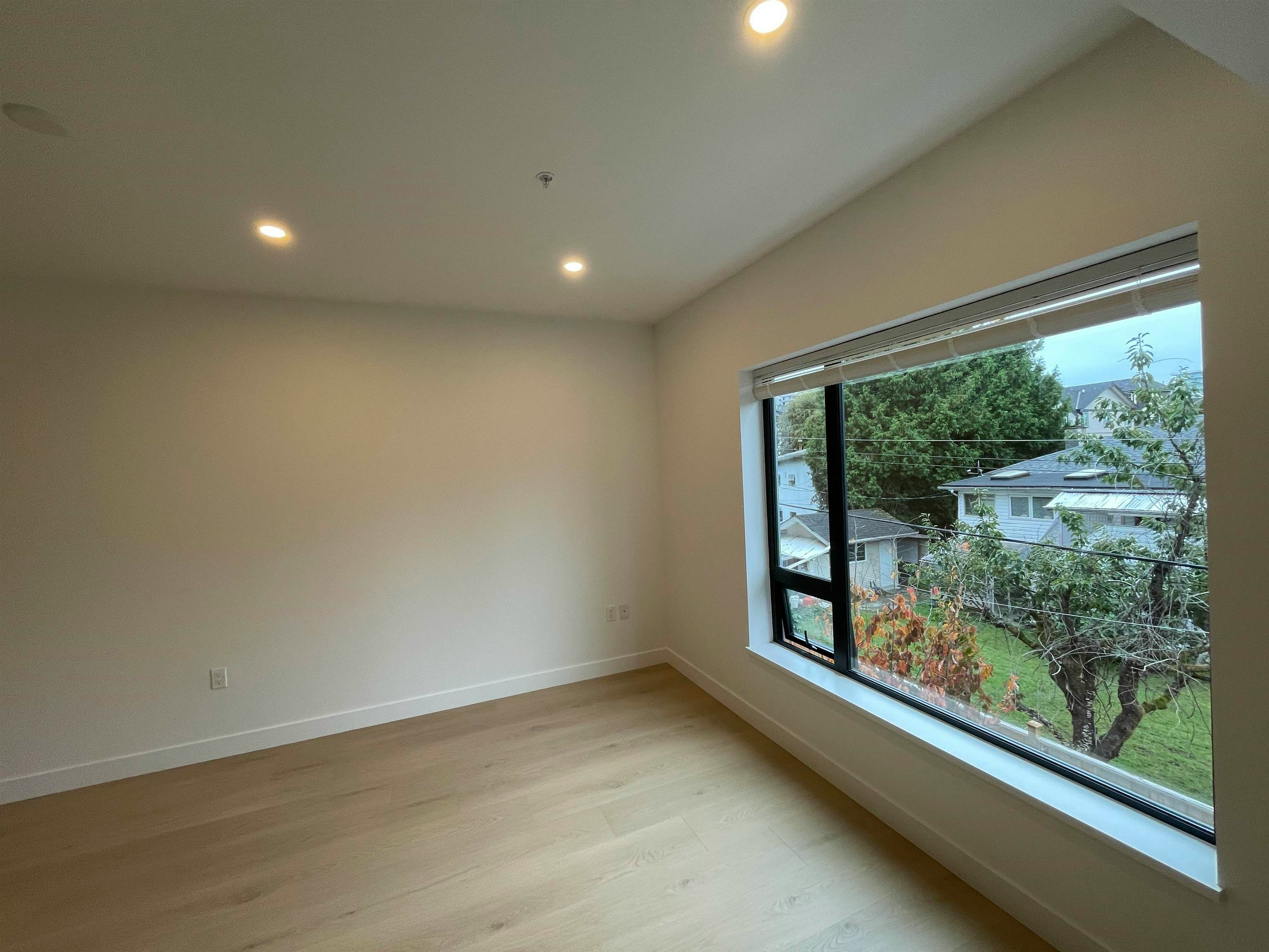 TH22-8899 Spires Road, Richmond, BC, V6Y 0N5 - 17